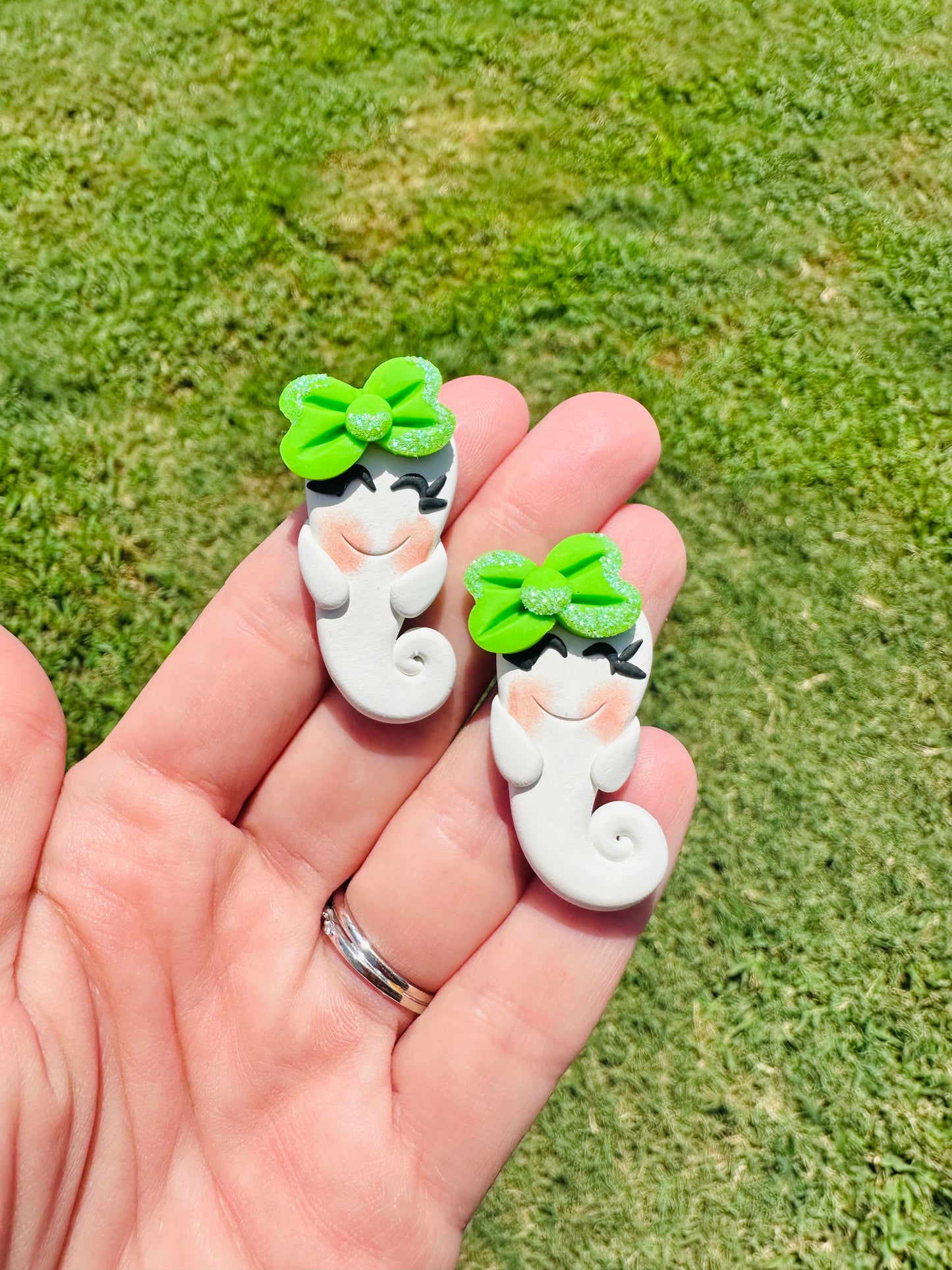 Ready to ship ghost green